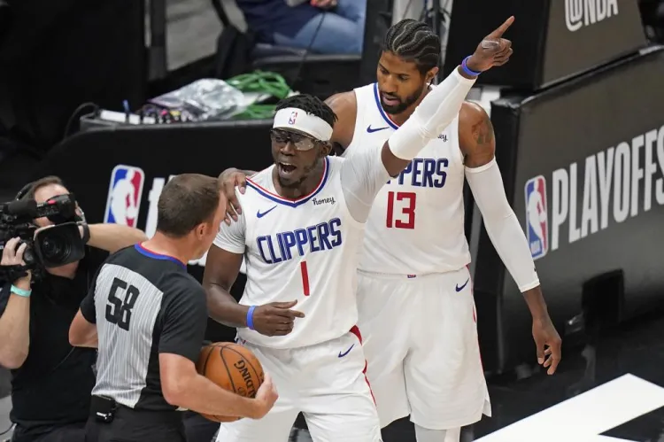 Clippers se pone a uno