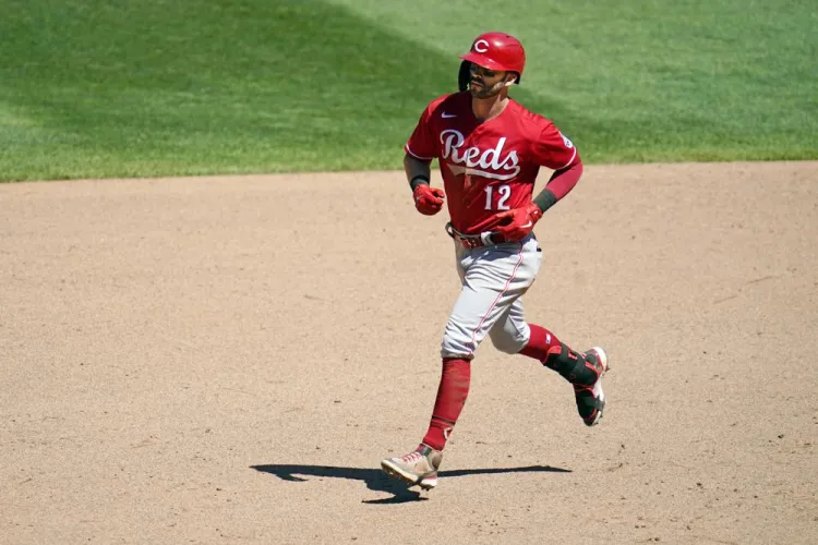 Naquin da triunfo a Rojos