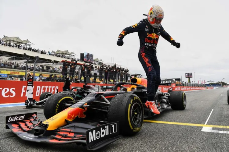 Apunta Verstappen  a seguir de líder