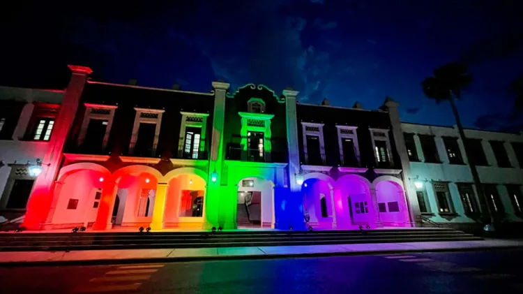 Iluminará Unison Rectoría con colores del orgullo LGTB