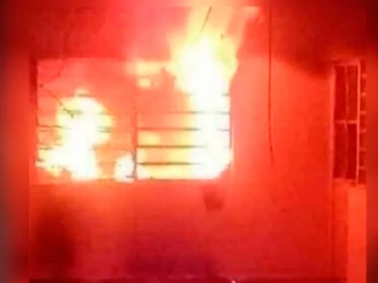Mujer incendia su casa porque no la ayudaban con el quehacer