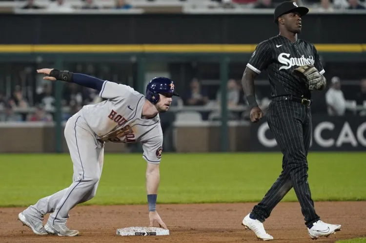 Astros gana duelo de líderes