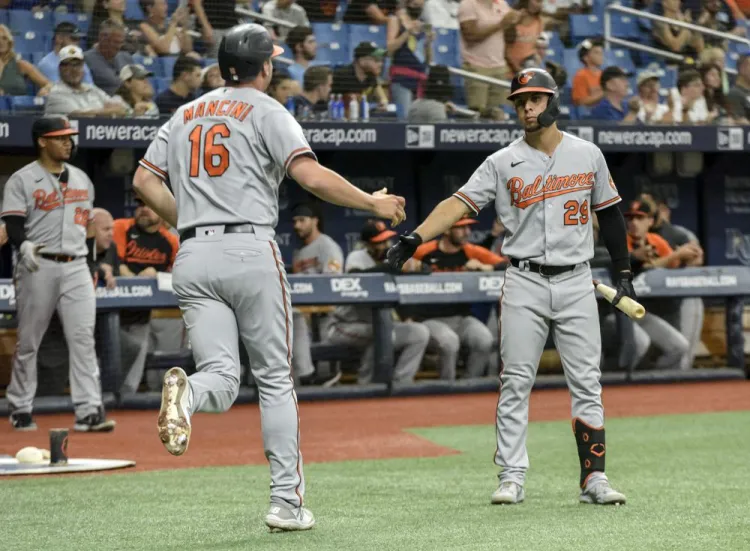 Hit de Urías al ganar Orioles