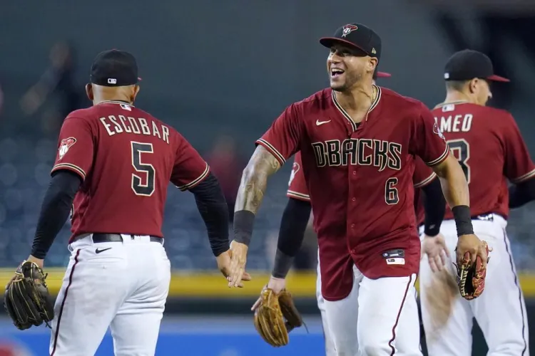 Diamondbacks completan barrida