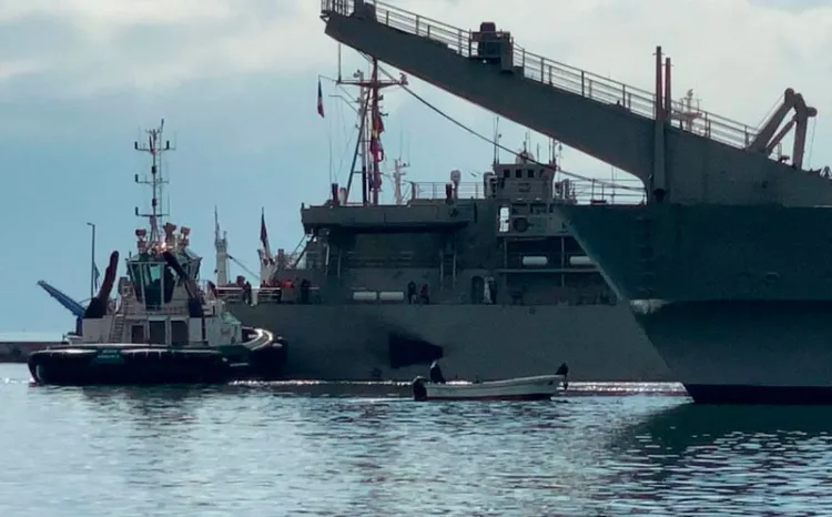 Barco con ayuda humanitaria para Cuba zarpa del puerto de Veracruz