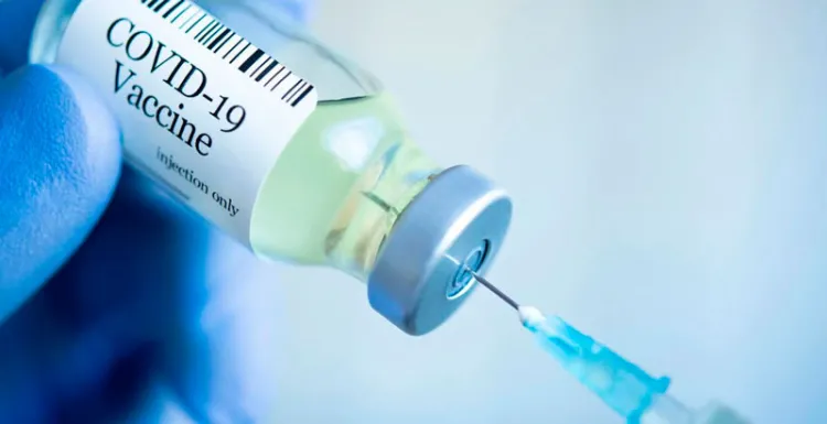 Israel aplicará tercera dosis de vacuna covid a mayores de 60 años
