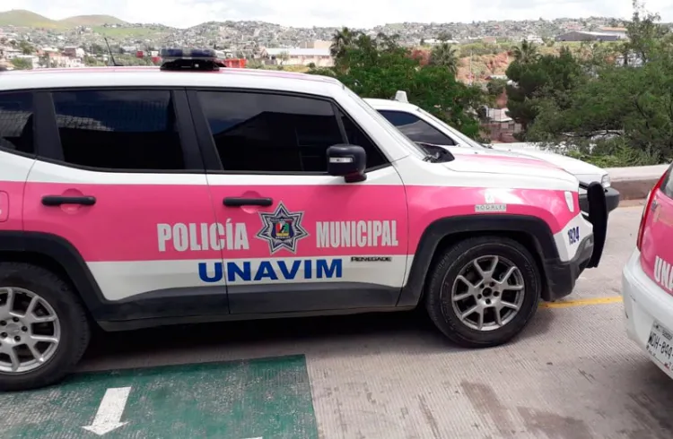 Auxilian a madre e hijas por caso de violencia intrafamiliar