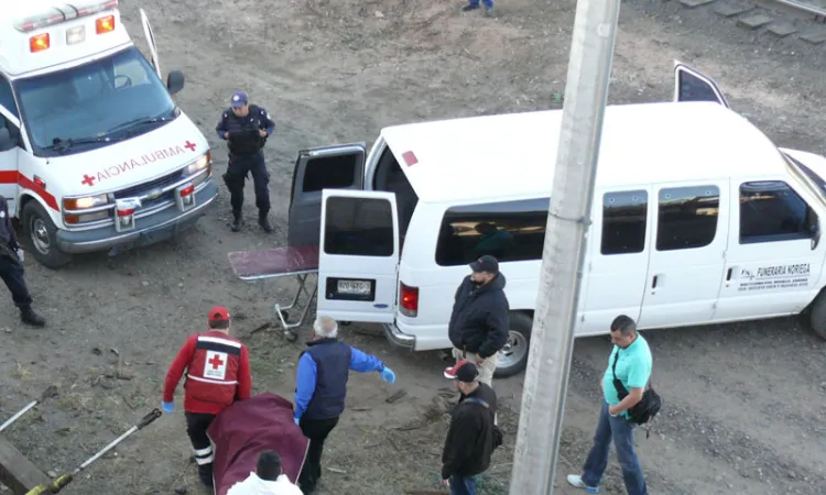 Localizan a hombre degollado en Lomas de Nogales II