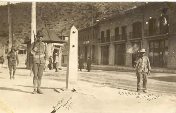 ¡Se están peleando!  Gesta Heroica de Nogales