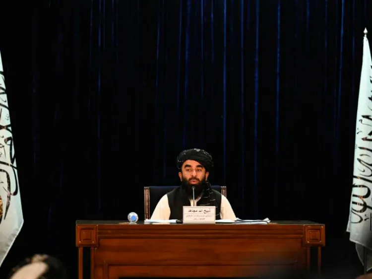 Talibanes presentan a líderes del futuro gobierno en Afganistán