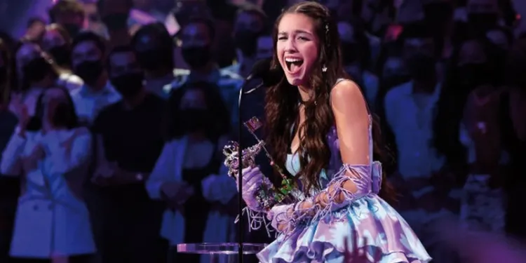 Olivia Rodrigo y Lil Nas X se coronan en los premios MTV