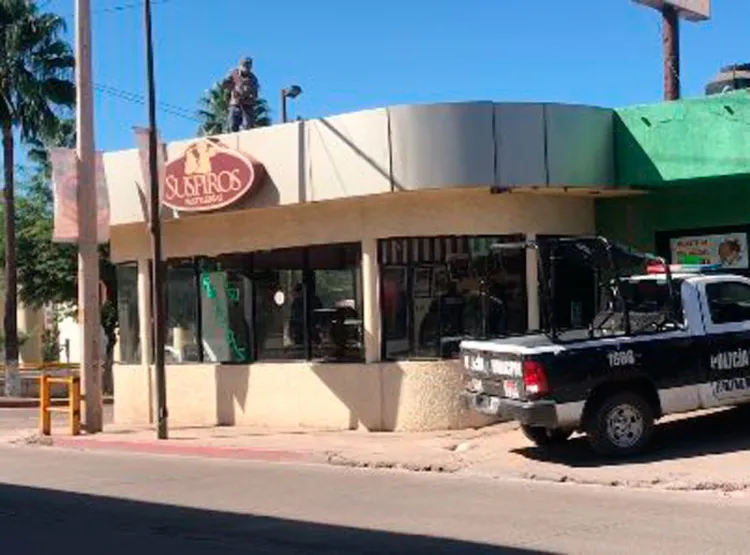 Violento asalto en pastelería Suspiros