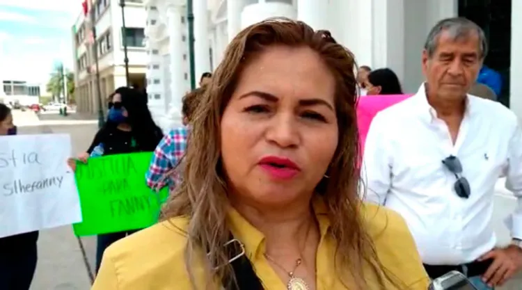 Piden Madres Buscadoras de Sonora apoyo a Gobernador