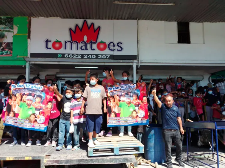 Solicitan niños de La Costa donaciones para desayunador