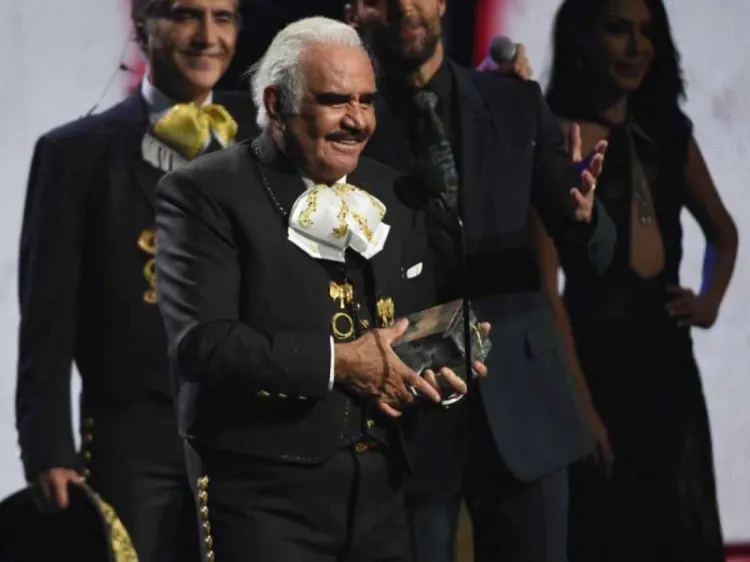 Vicente Fernández pidió que lo despidieran con esta canción