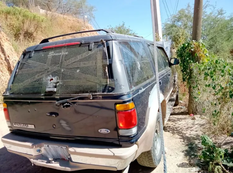 Daños en viviendas y vehículos tras balacera en la Esperanza