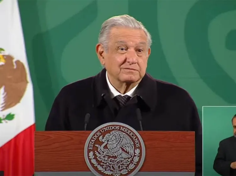 Llama AMLO a adversarios a participar en consulta sobre revocación de mandato