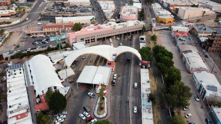 Frontera México-Estados Unidos: Cruce, abierto y mesurado