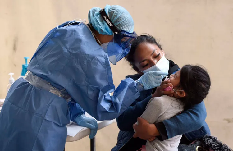 México reporta 332 muertes más por covid y 3 mil 836 nuevos contagios