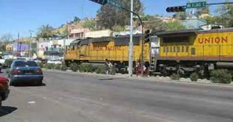 Inminente salida del tren: Alfonso Durazo