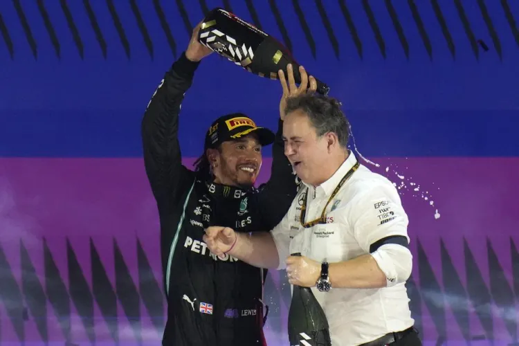 Hamilton gana en Arabia Saudí