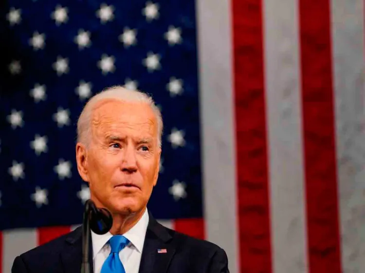 Biden anuncia que EU distribuirá 500 millones de pruebas adicionales de Covid-19