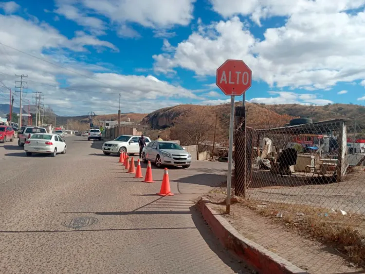 Cierran temporalmente crucero del Camino Viejo a Cananea