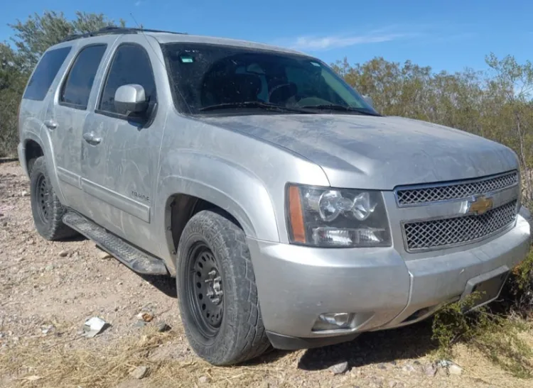 Incautan auto blindado, cartuchos útiles y puntas “poncha llantas”