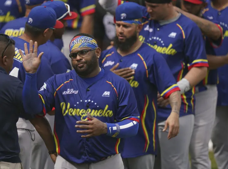 Navegantes alcanza semifinales