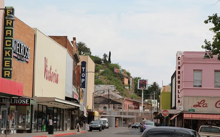 En Nogales, Arizona,  en aprietos por falta de trabajadores