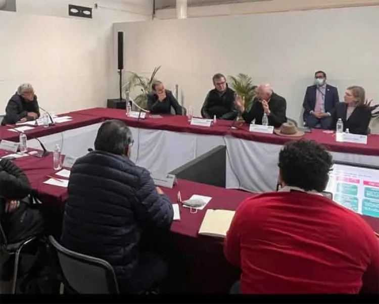 Supervisa AMLO proyectos de infraestructura en Nogales