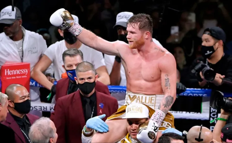 Canelo ante Bivol será en mayo