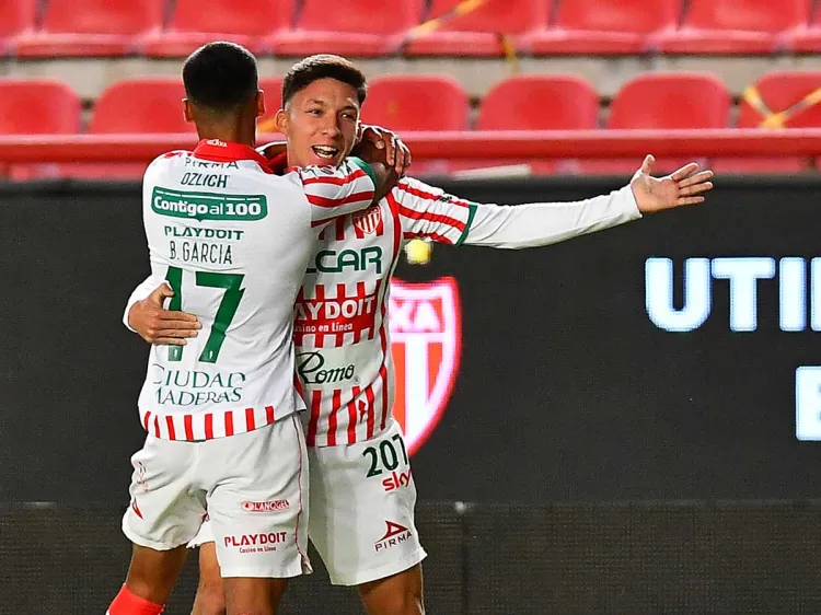 Necaxa se impone