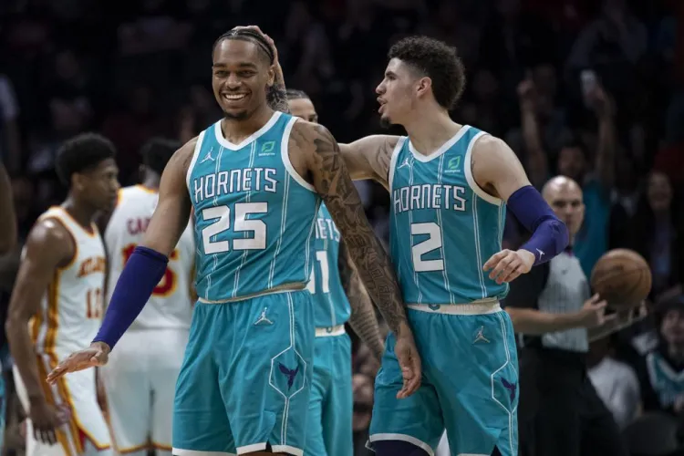 Ganan los Hornets