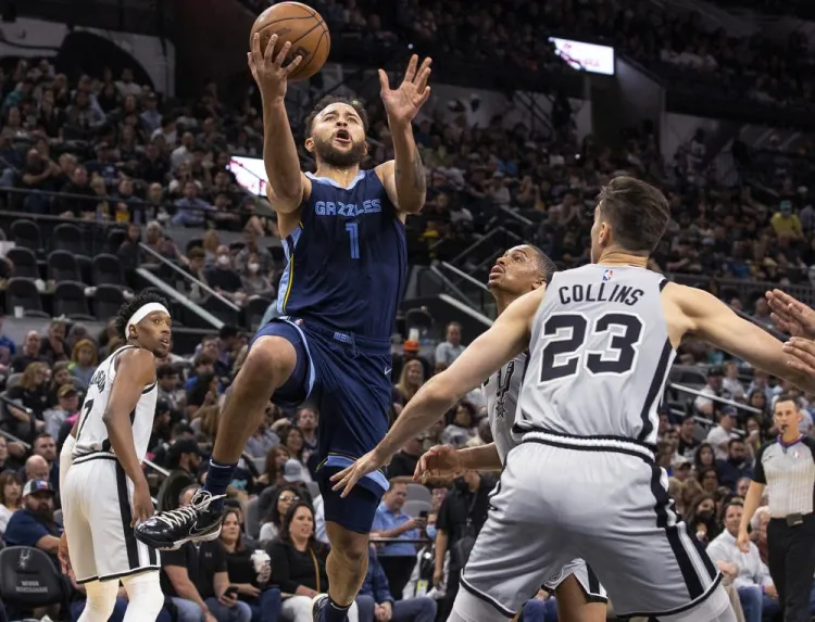 Grizzlies aseguran segundo sitio