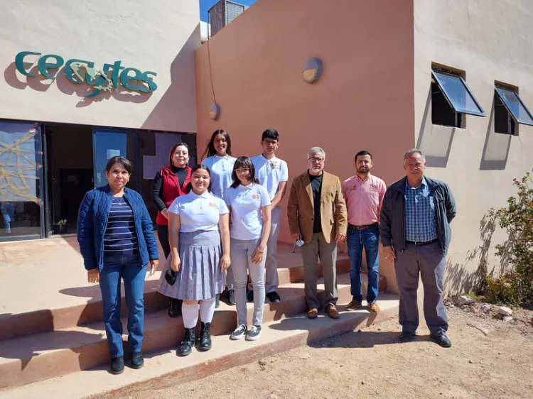 Jóvenes nogalenses destacan a nivel nacional con proyecto El Café Sabio