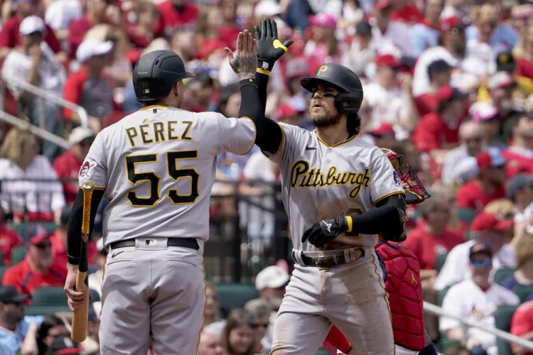 Piratas se impone a Cardenales