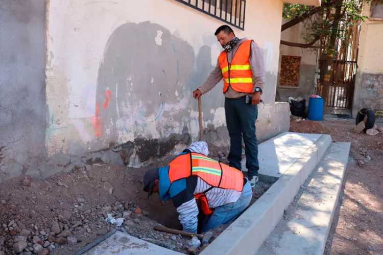 Verifican obras de construcción en proceso en varias colonias