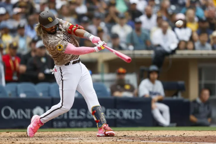 Alfaro la bota al ganar Padres