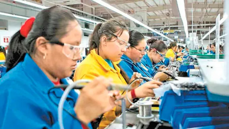 Reconoce Index Nogales la labor de madres trabajadoras