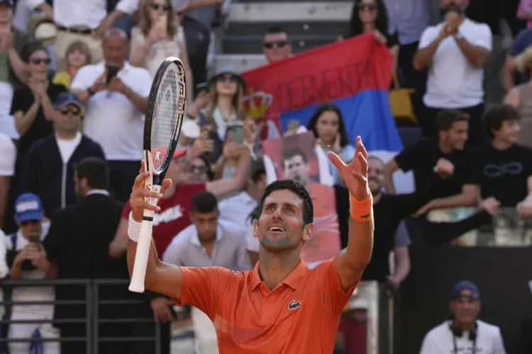 Djokovic despierta  frente a Tsitsipas