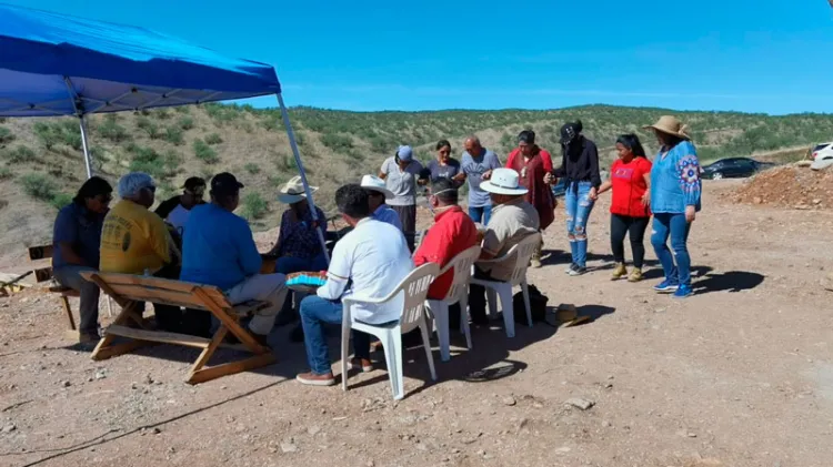 Bendicen el territorio de la Tribu Lipan Apache