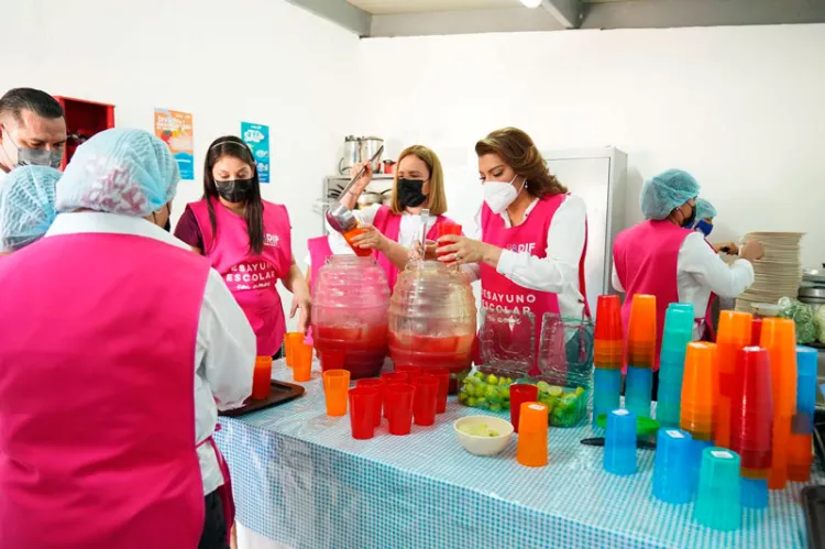 Brindan atención alimentaria a estudiantes de nivel primaria