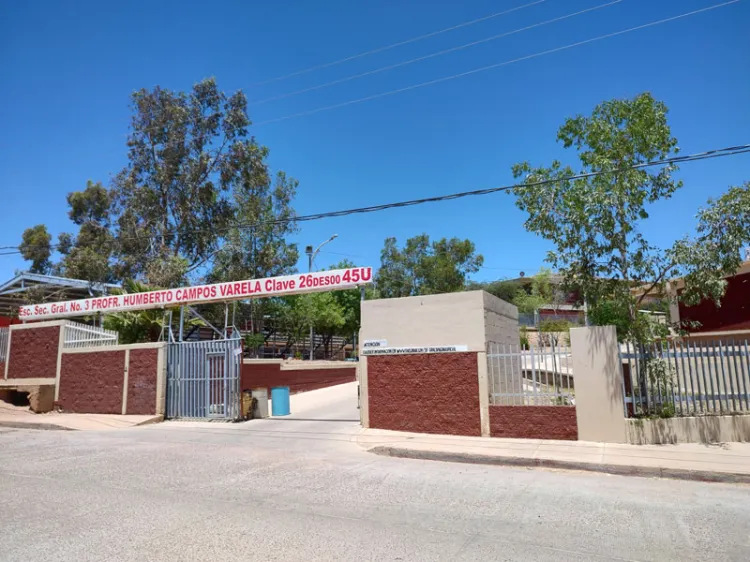 Roban bomba de agua en la Secundaria General 3