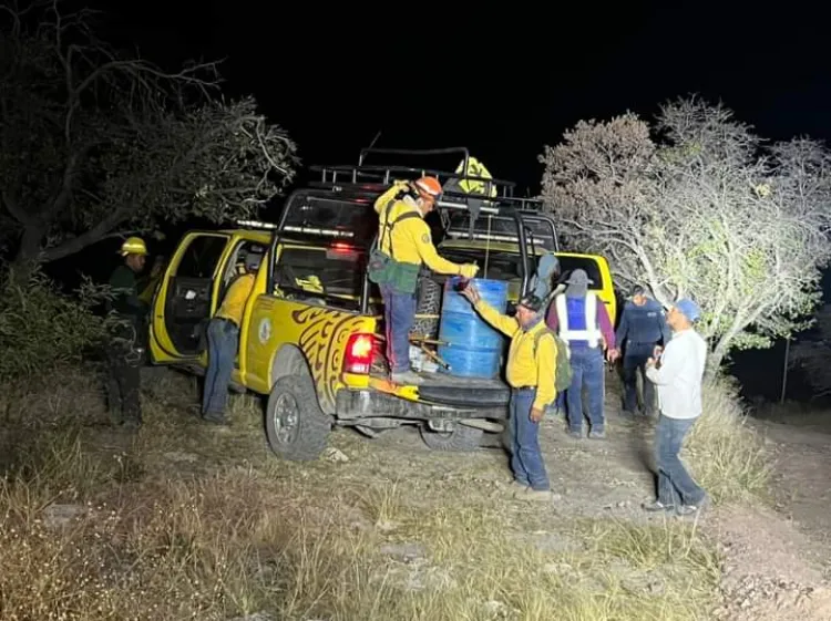 Jeeperos llevan víveres a brigadistas