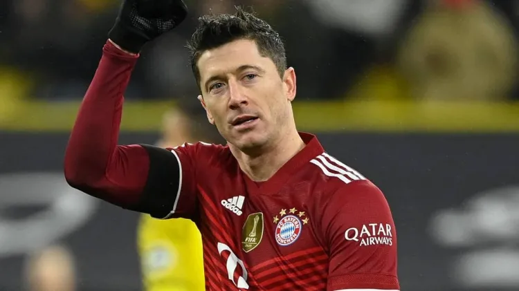 Lewandowski anuncia adiós