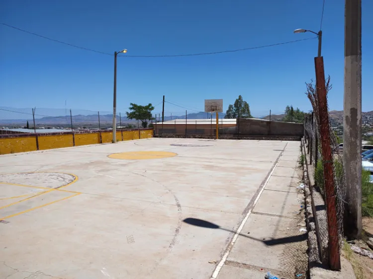 Rehabilitará Estado canchas deportivas de Nogales