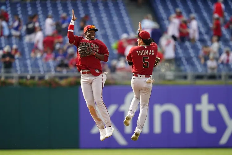 Diamondbacks frena a los Filis