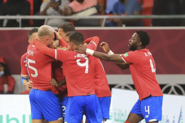 Costa Rica se mete a Qatar