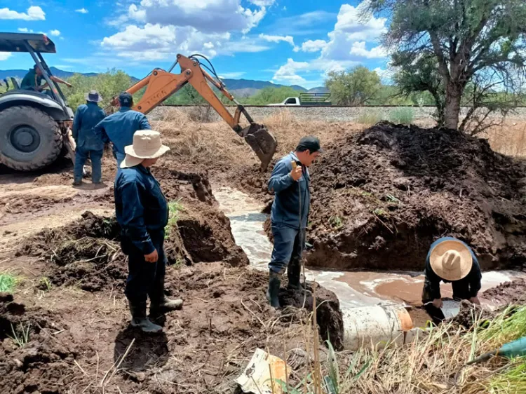 Estarán 16 colonias sin agua 48 horas por ruptura de tubería